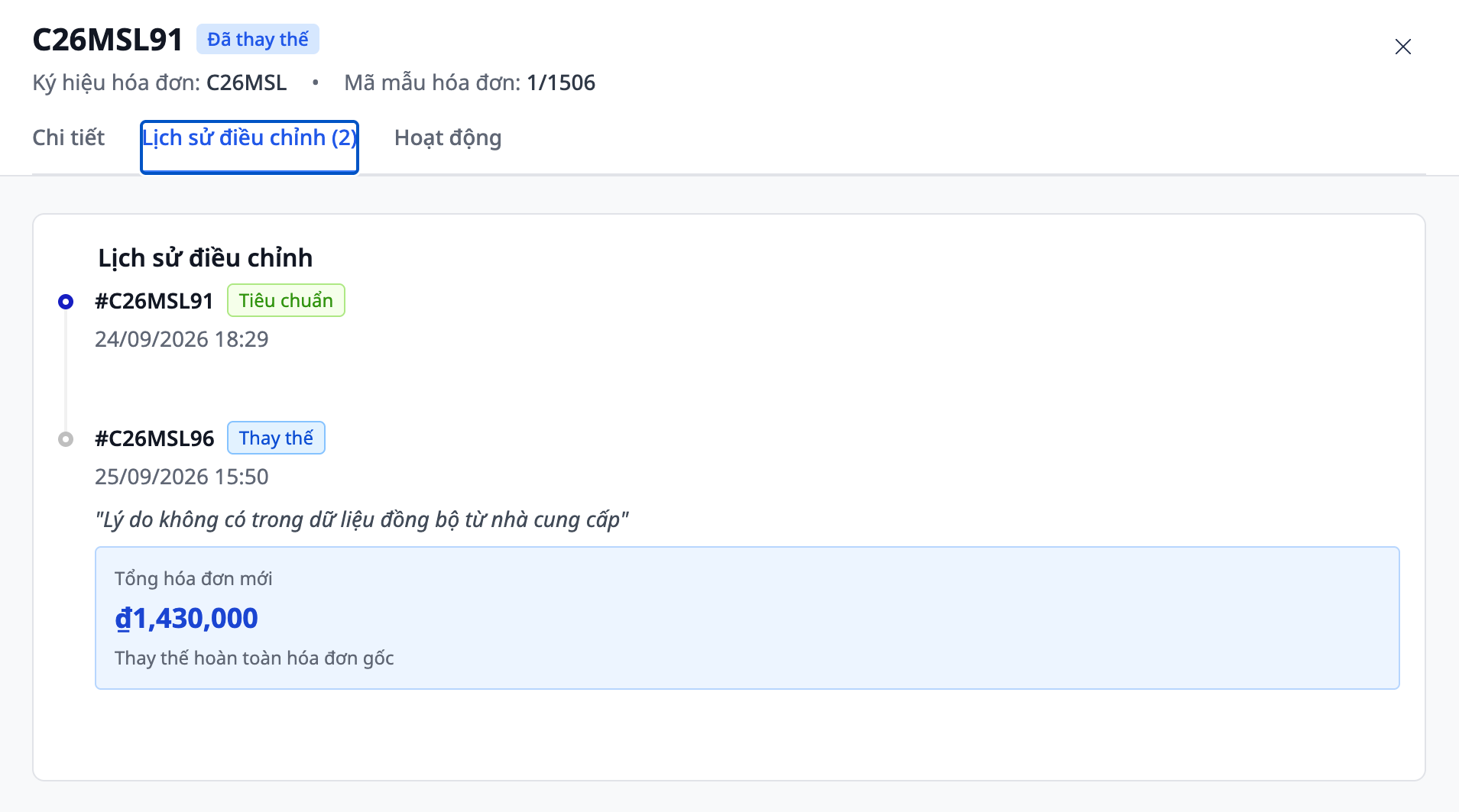 Upplýsingar um reikning, þar sem flipinn Ferill leiðréttinga sýnir keðju sem samanstendur af upprunareikningnum og varareikningi hans.