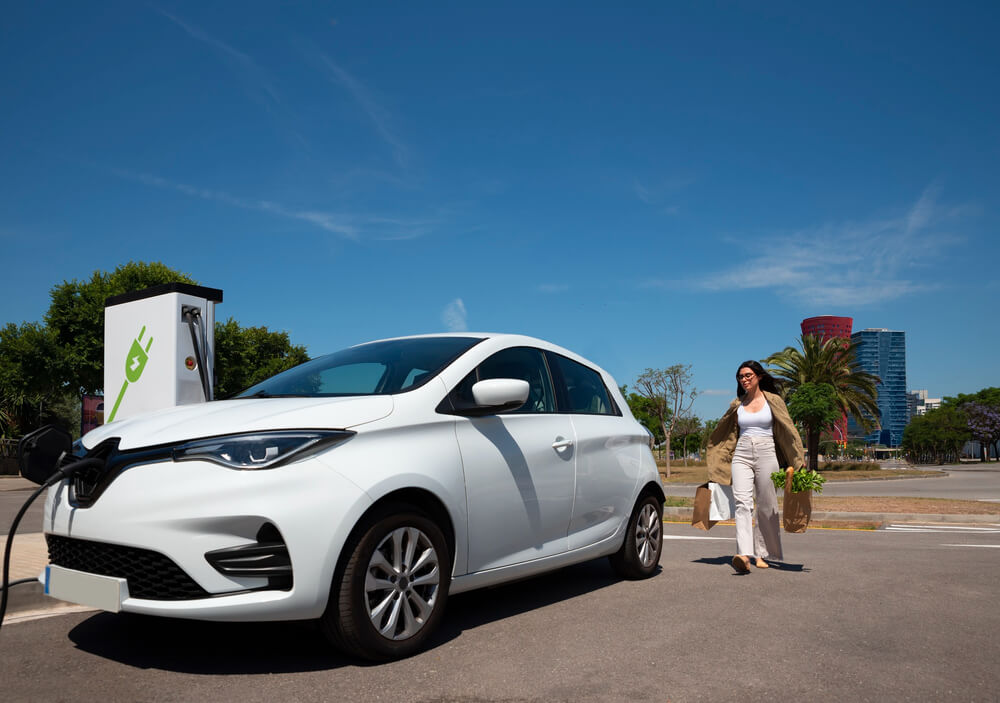Nissan Leaf Front