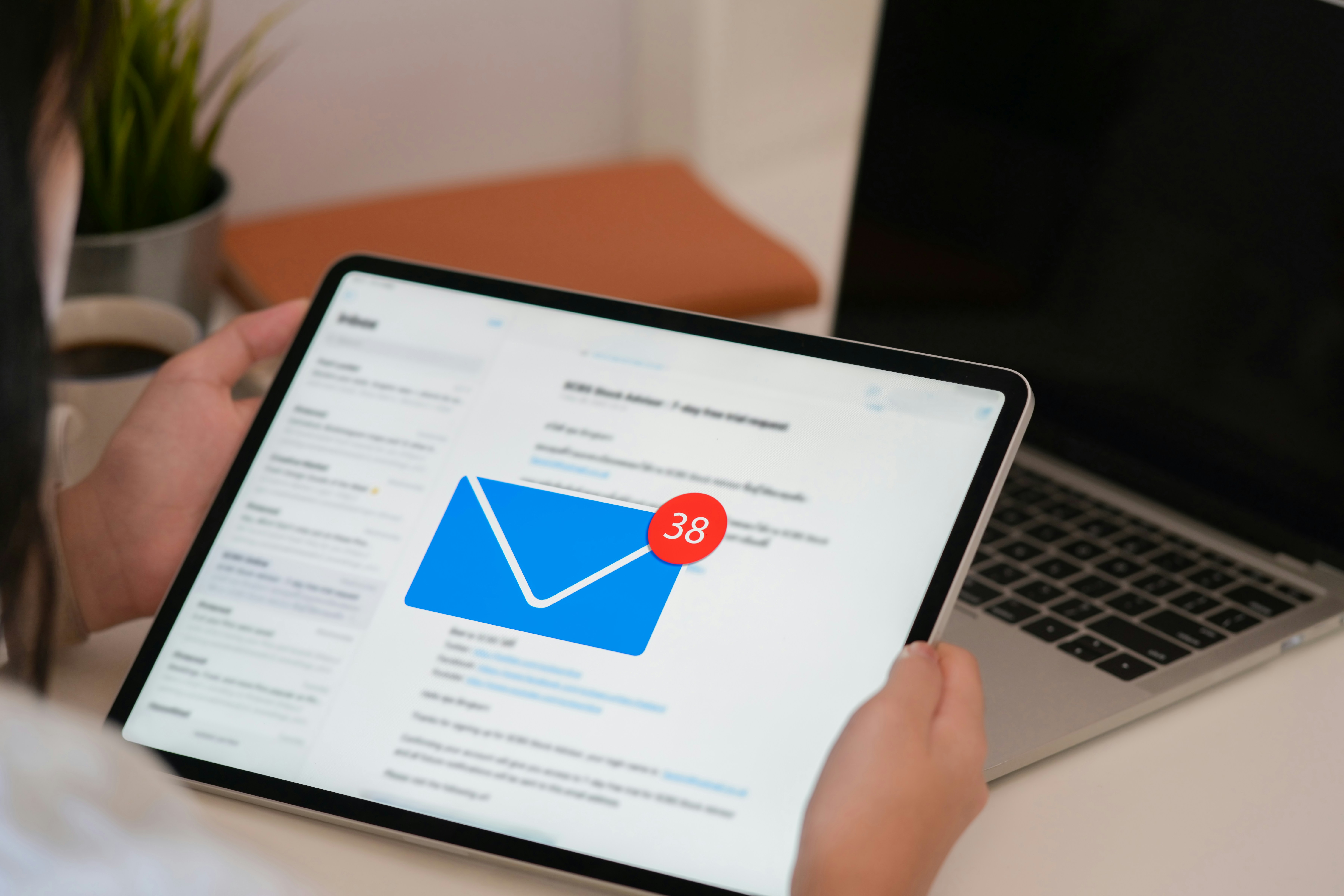 GTG CRM - Tool Gửi Email Hàng Loạt, Đơn Giản Trên Email Template